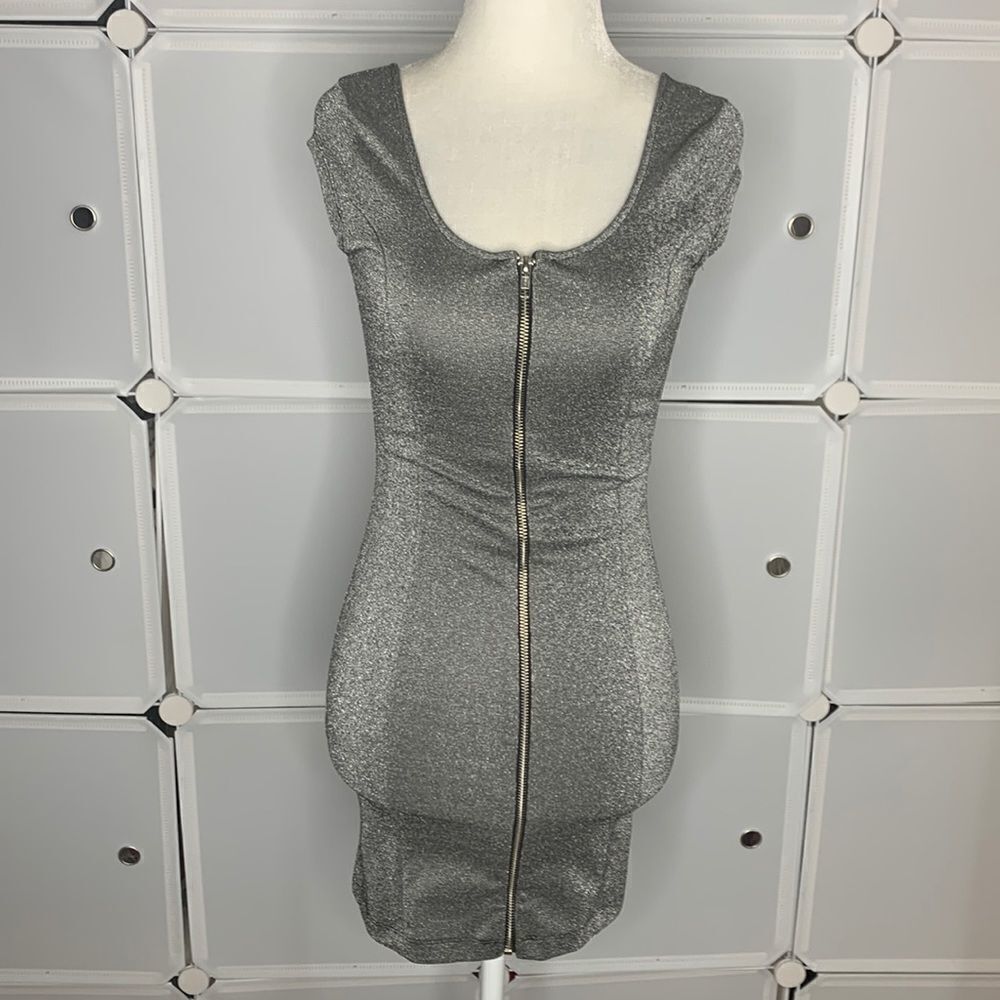 H&M Divided Cap Sleeve Front Zipper Metallic Silver Body Con Dress Size 4